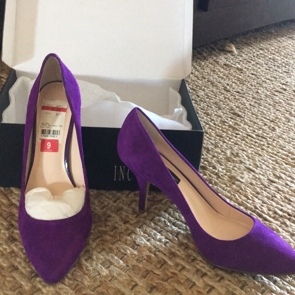 Purple suede pumps